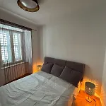 Lux Sea Appt *